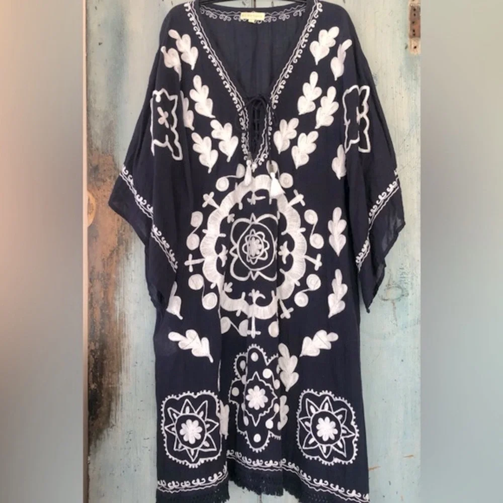 Very boho Ruby YaYa navy & white beach dress/cover up with braided embroidery - Picture 15 of 16